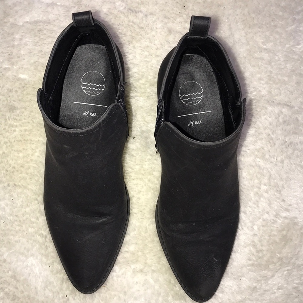 Black Boots - Picture 2 of 3